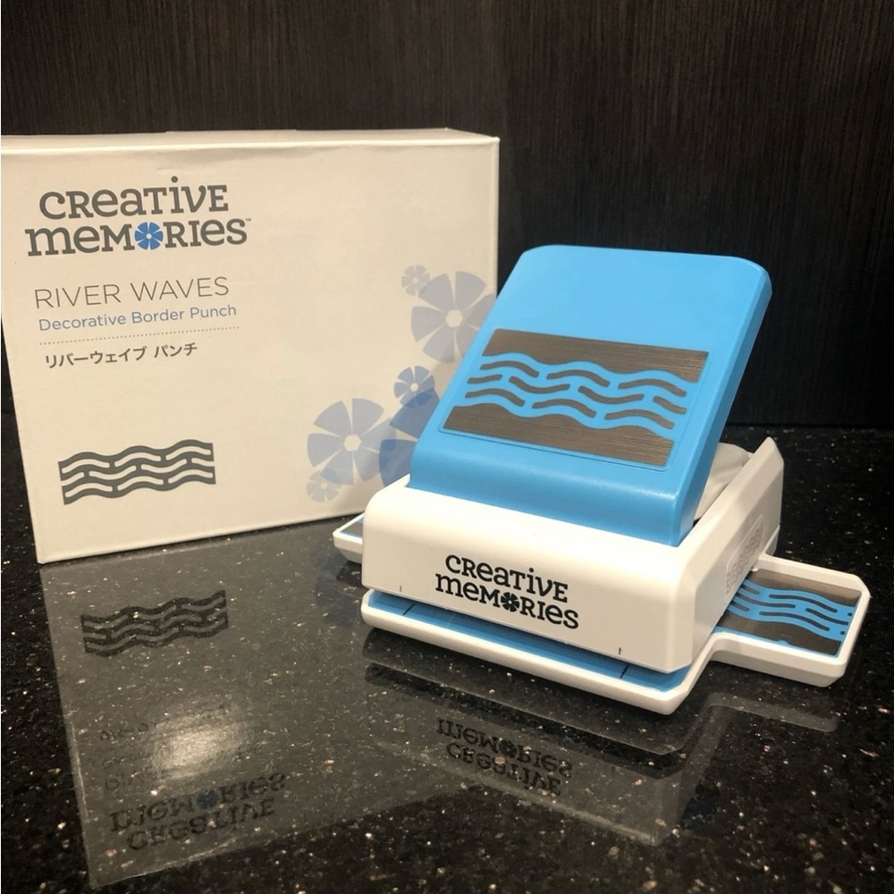 Creative Memories River Waves Decorative Border Punch Brand New Limited Edition